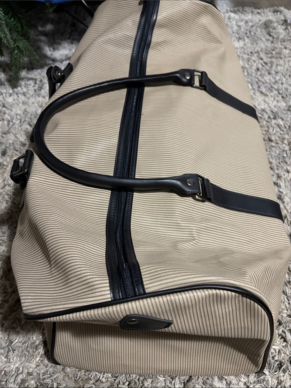 DONT BUY Fendi Parfums Duffle Bag - Picture 11 of 16
